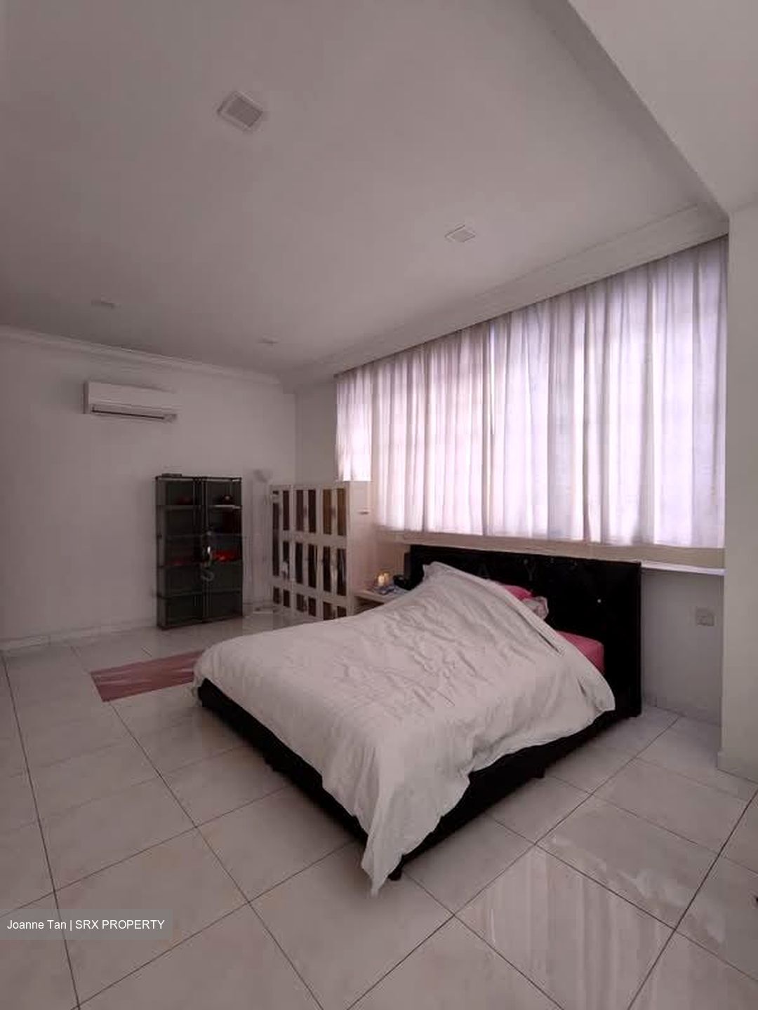 Elizabeth Tower (D9), Apartment #589377561
